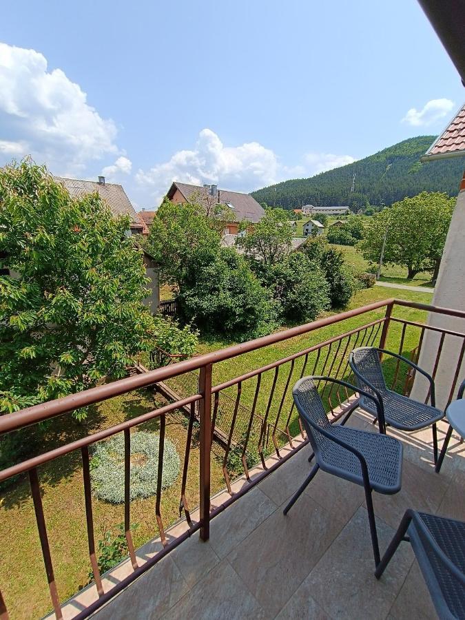 Apartment Hinic Vrhovine Extérieur photo